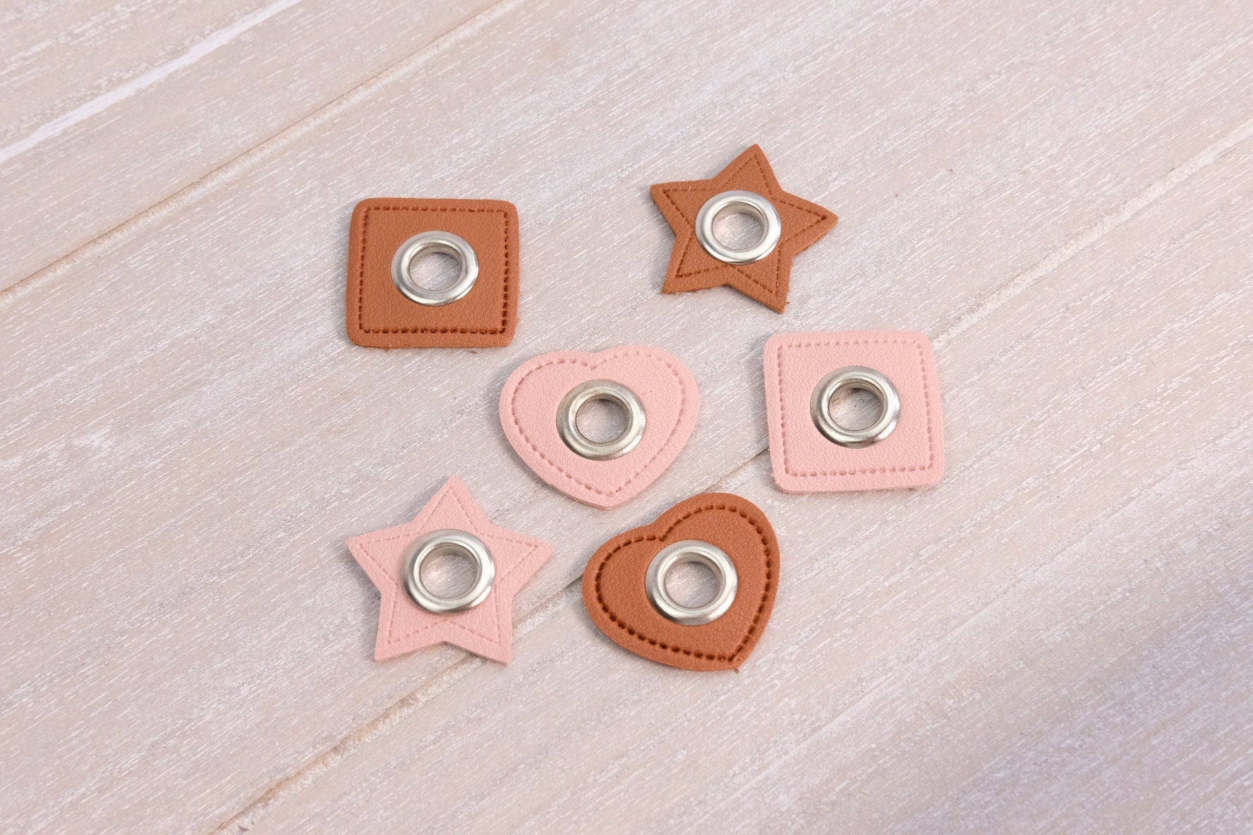 Ösenpatches Herz Stern 8mm im 2er Pack, Kordelpatches, Kunstlederöse rosa und braun - STOFFSTORCH